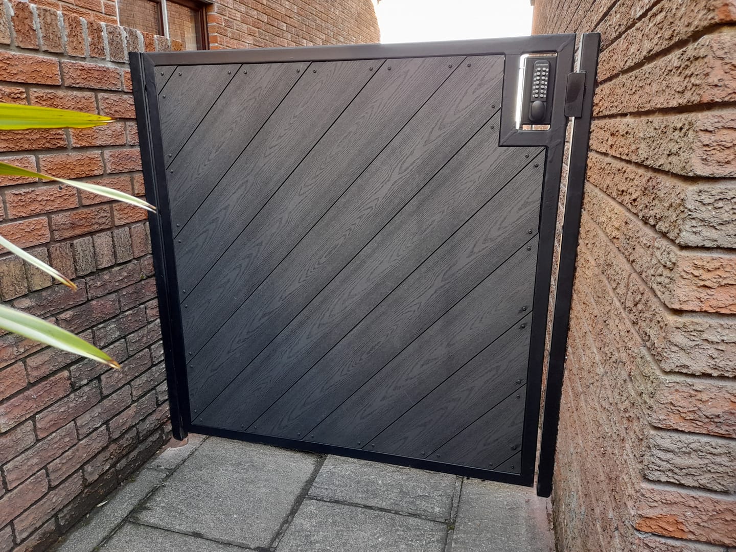 Modern Side Gate